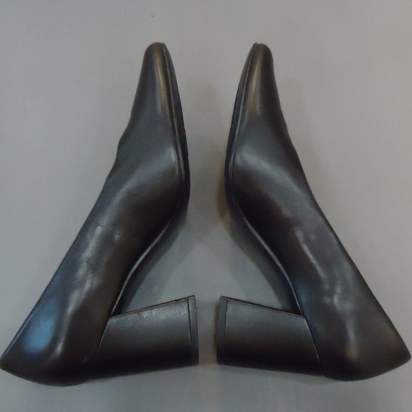 Naturalizer Black Heels Classic Design - Picture 11 of 15